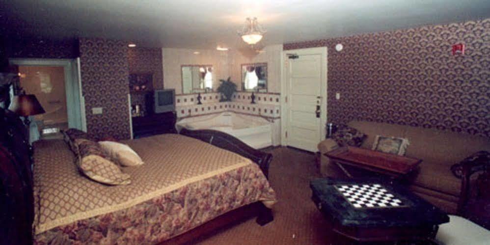 Julias Bed And Breakfast Hubbard Luaran gambar