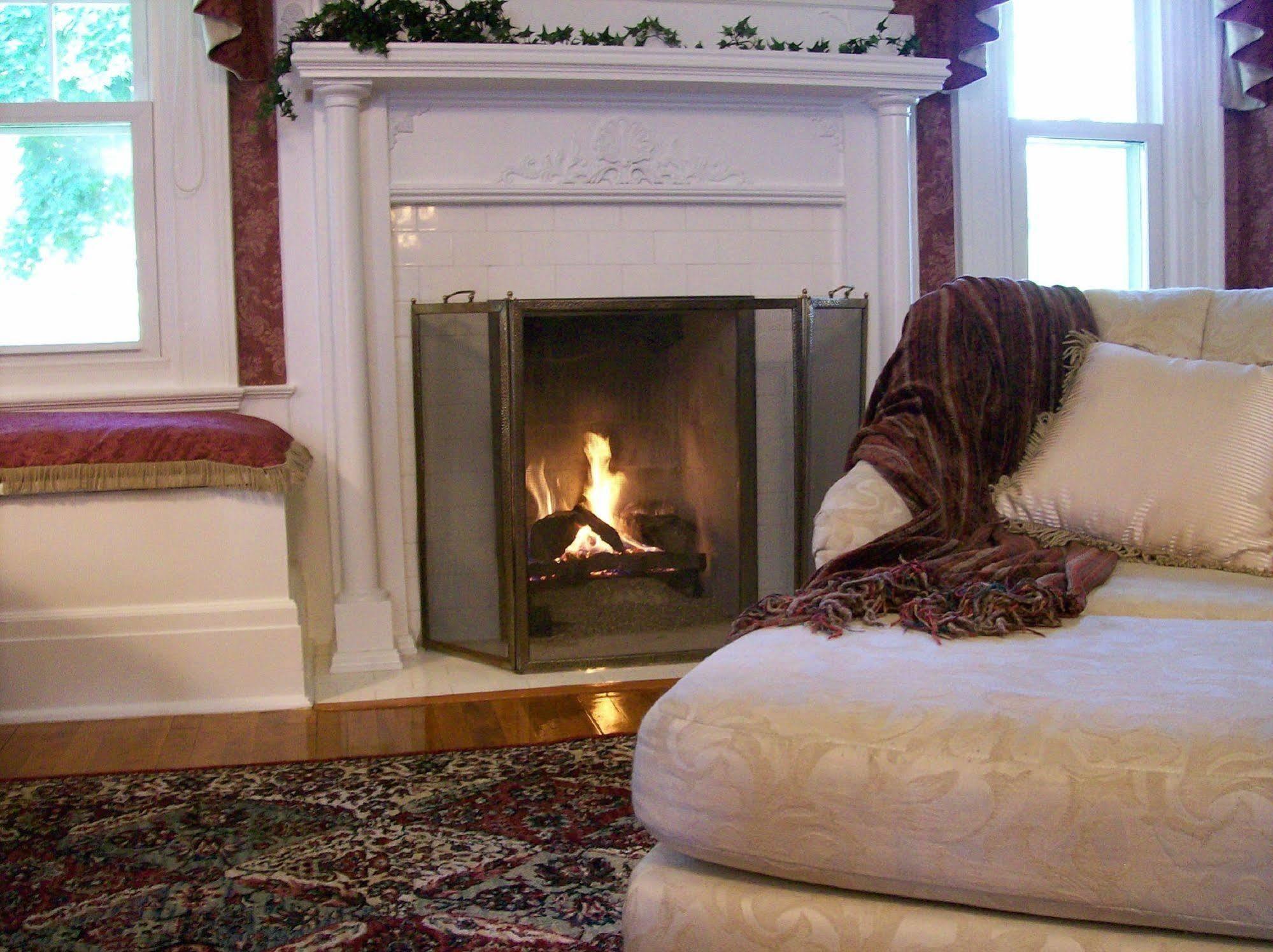 Julias Bed And Breakfast Hubbard Dalaman gambar